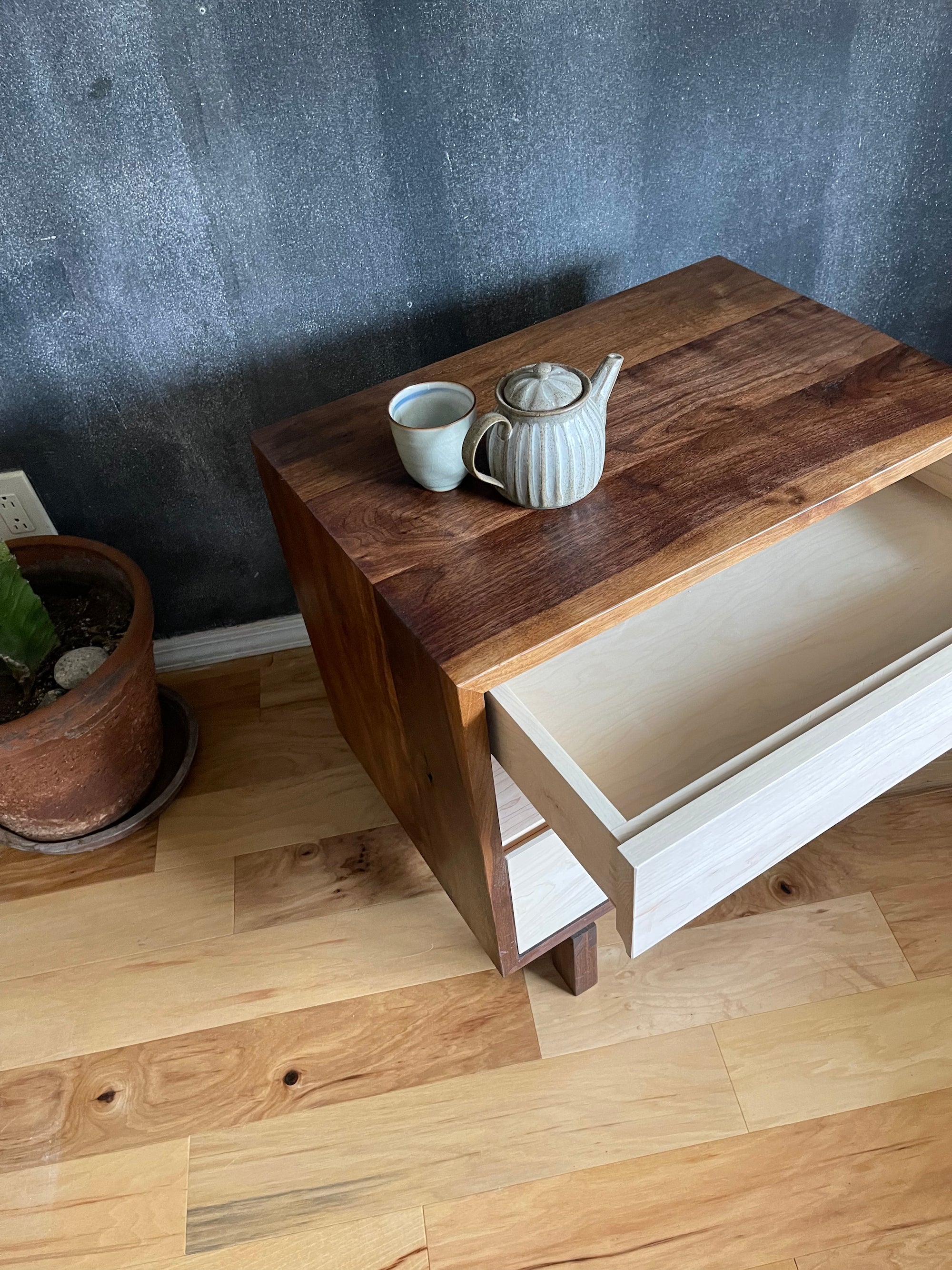 The Stella - Modern Nightstand